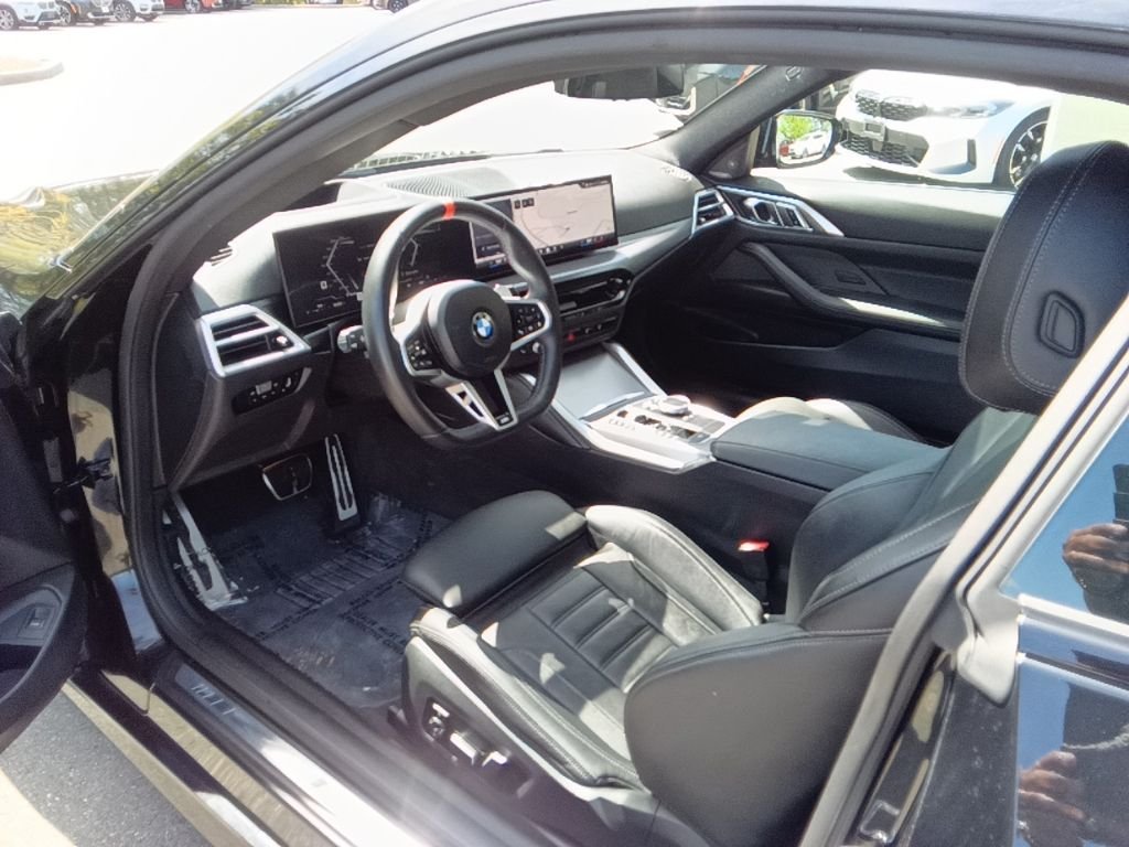 Used 2026 Black Sapphire Metallic BMW M440i xDrive image 14