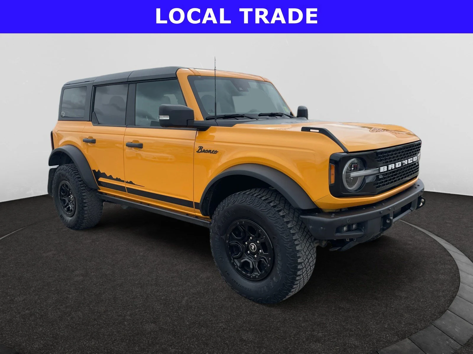 Used 2022 ORANGE Ford WILDTRAK image 7