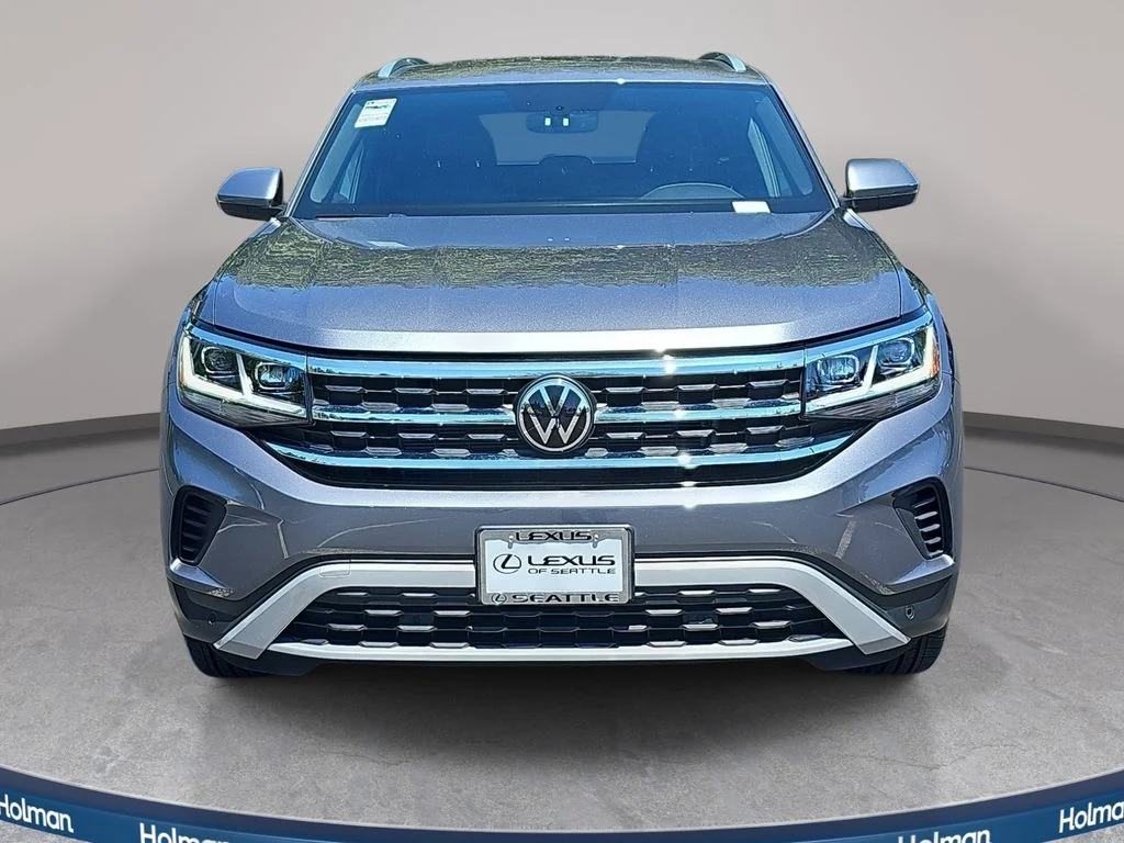 Used 2023  Volkswagen 2.0T SE w/Technology image 3
