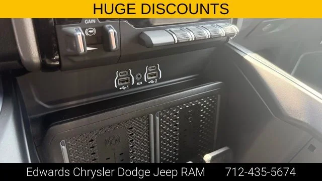 2025 RAM 2500 Laramie - Photo 23