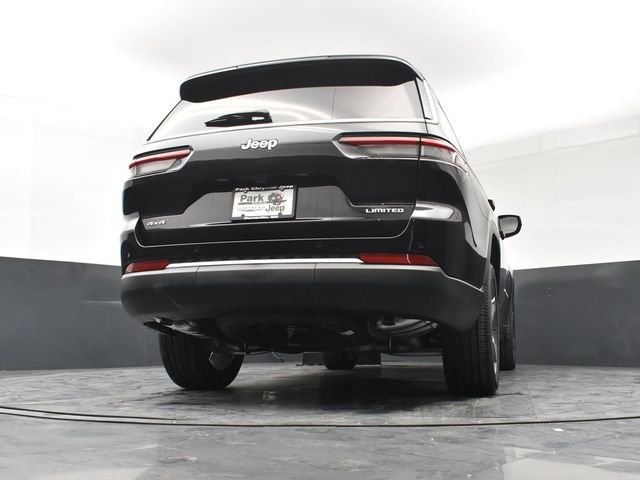 New 2026 Diamond Black Crystal Pearl-Coat Exterior Paint Jeep Limited image 23