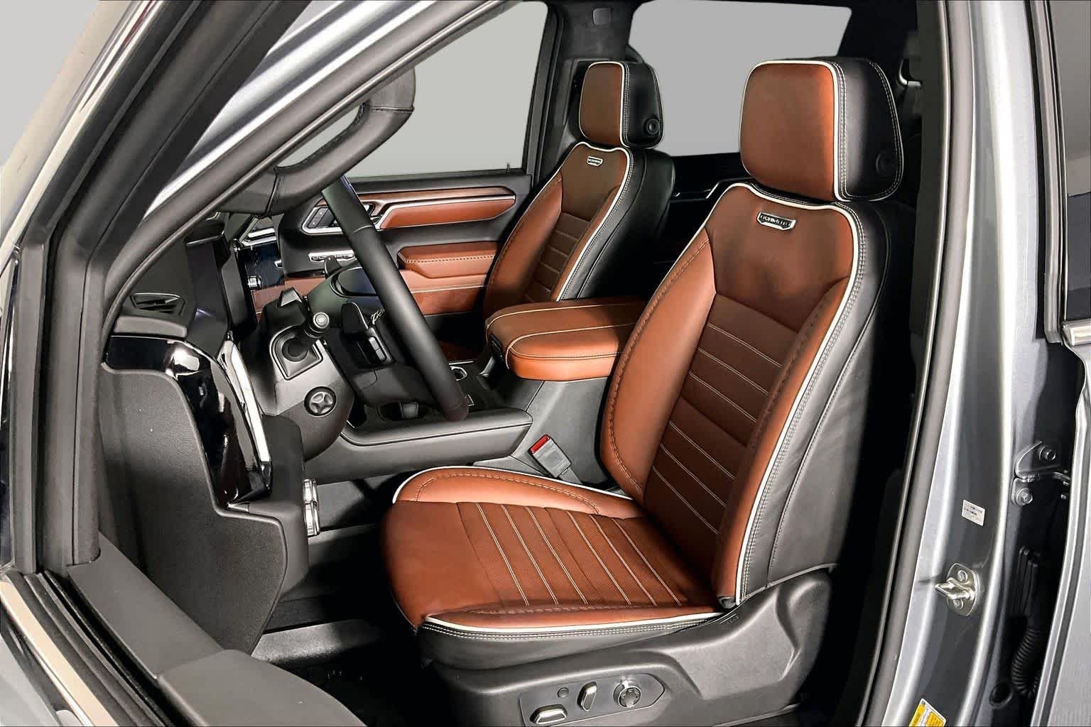 Used 2026 Sterling Metallic GMC Denali Ultimate image 8