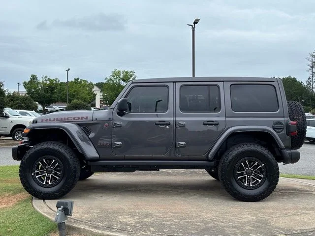 New 2026 Granite Crystal Metallic Clear-Coat Exterior Paint Jeep Rubicon X image 4