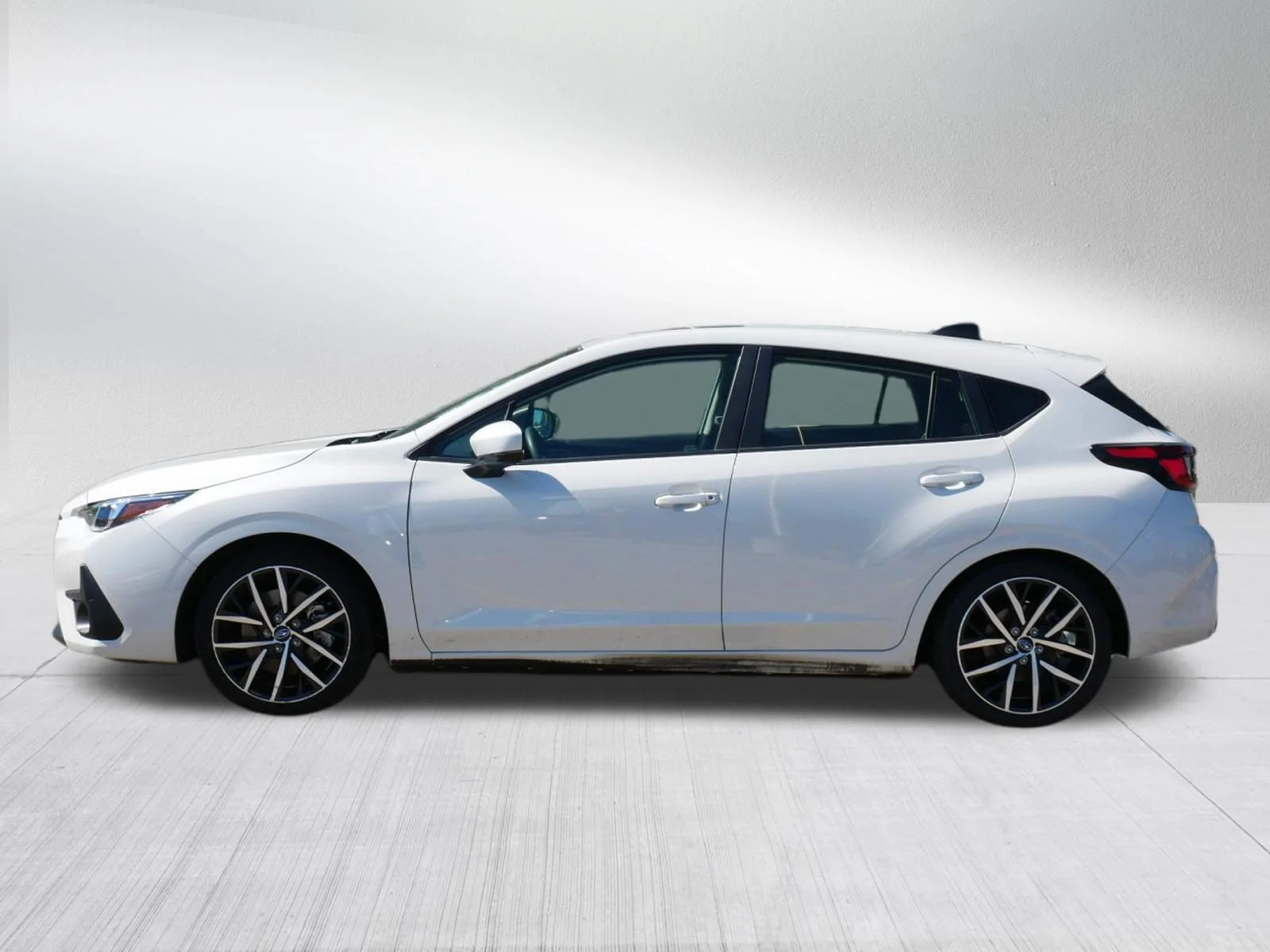 Used 2024 Crystal White Pearl Subaru Sport image 4