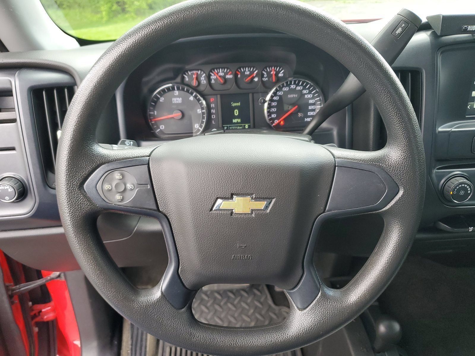 Used 2018 Red Chevrolet Custom image 15