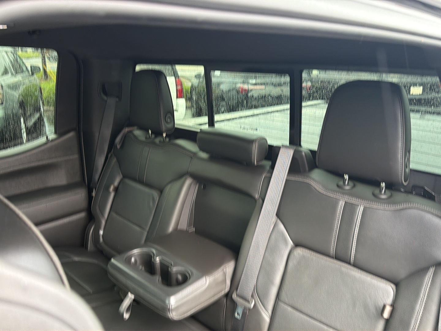Used 2020 Black Chevrolet High Country image 32