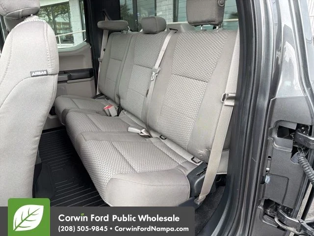 Used 2016 Gray Ford XLT image 28