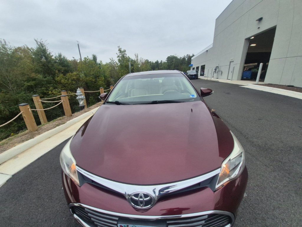 Used 2016 Mica Toyota XLE Plus image 3