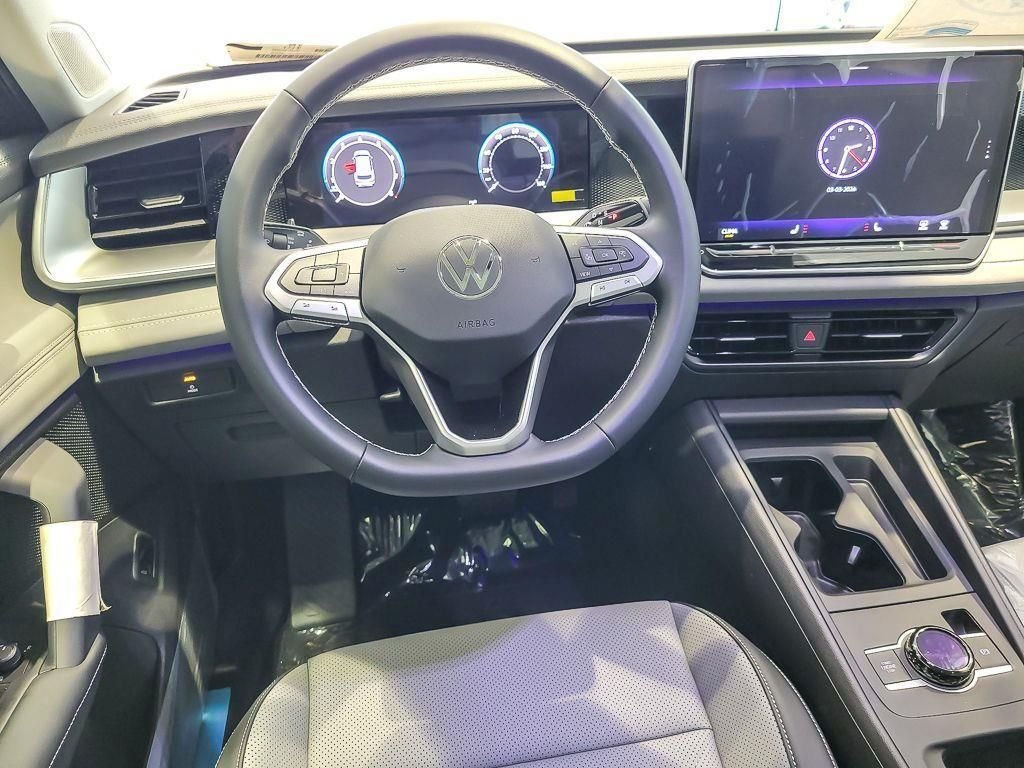 New 2026 Platinum Gray Metallic Volkswagen 2.0T SE image 10
