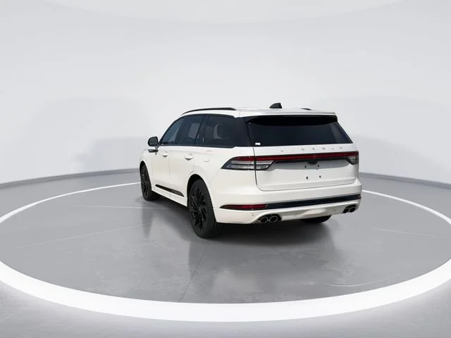 Used 2026 White Lincoln Reserve image 6