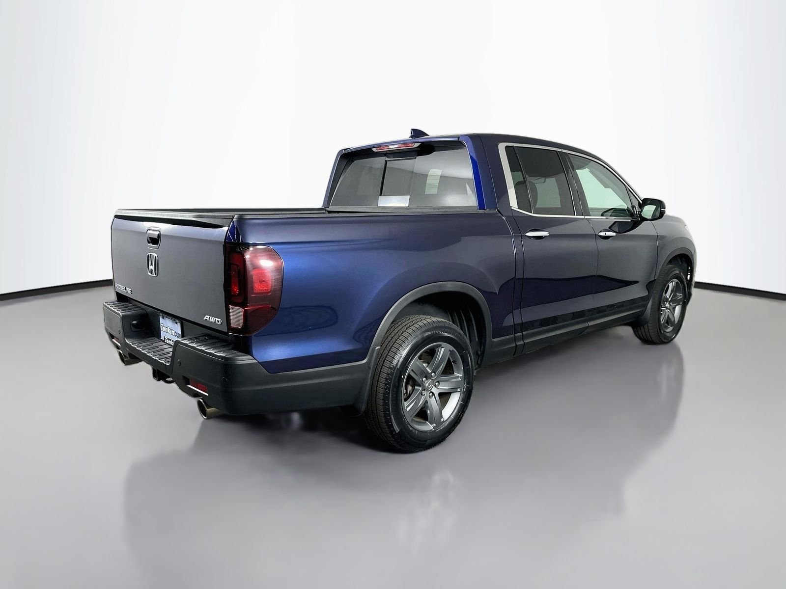 Used 2023 Obsidian Blue Pearl Honda RTL-E image 7