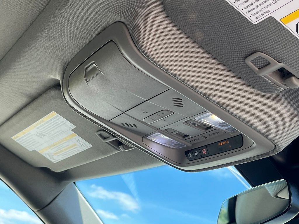 Used 2019 Silver Cadillac Premium Luxury image 29