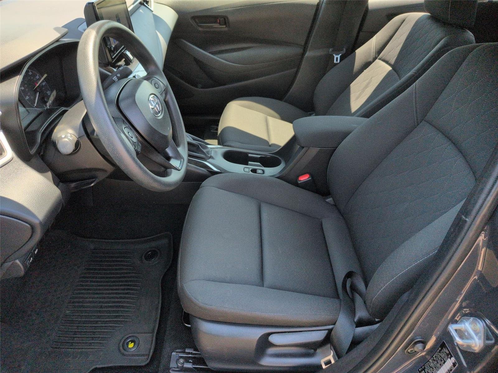Used 2025 Underground Toyota LE image 18