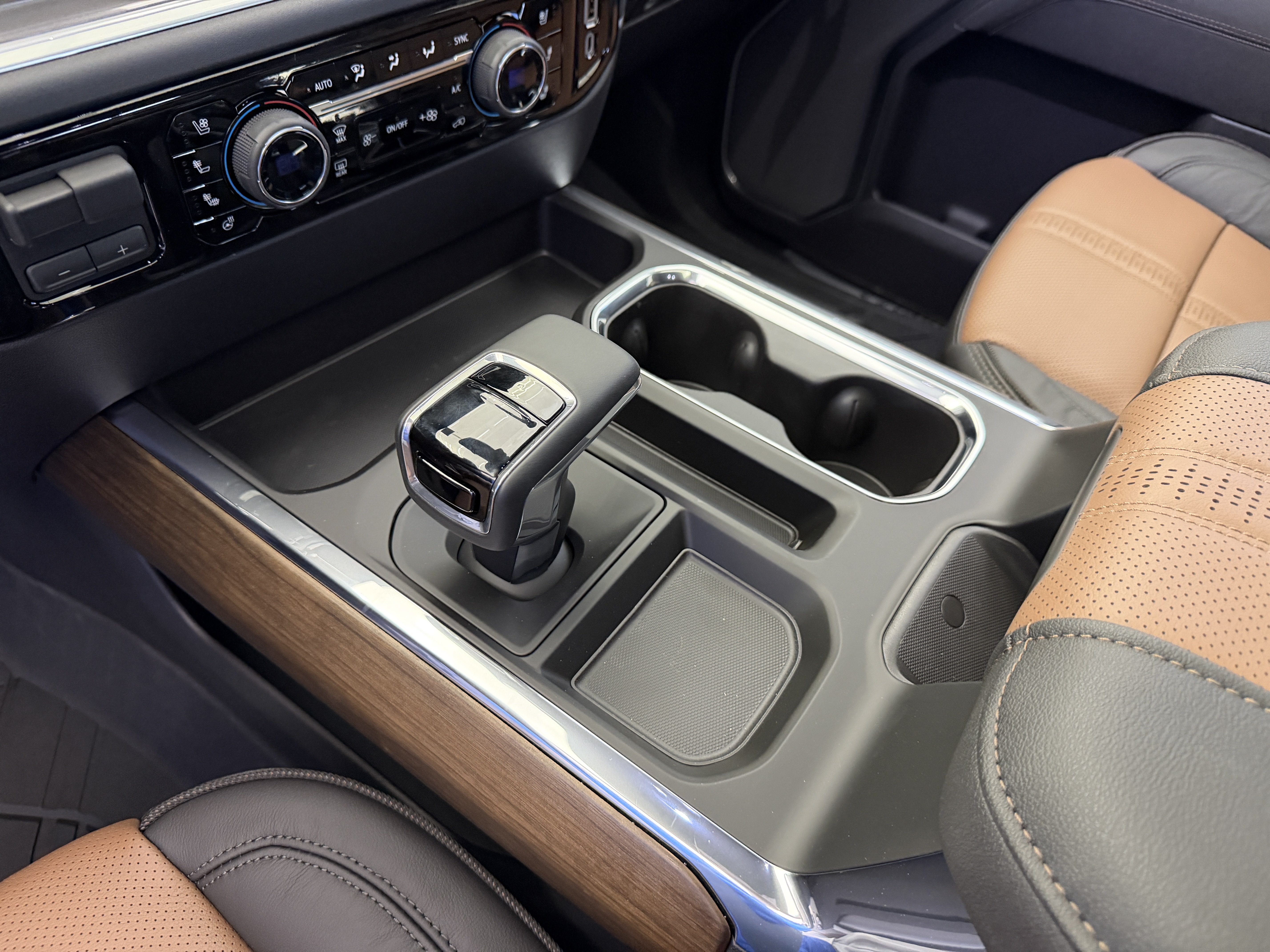 2026 Chevrolet Silverado 1500 High Country - Photo 25