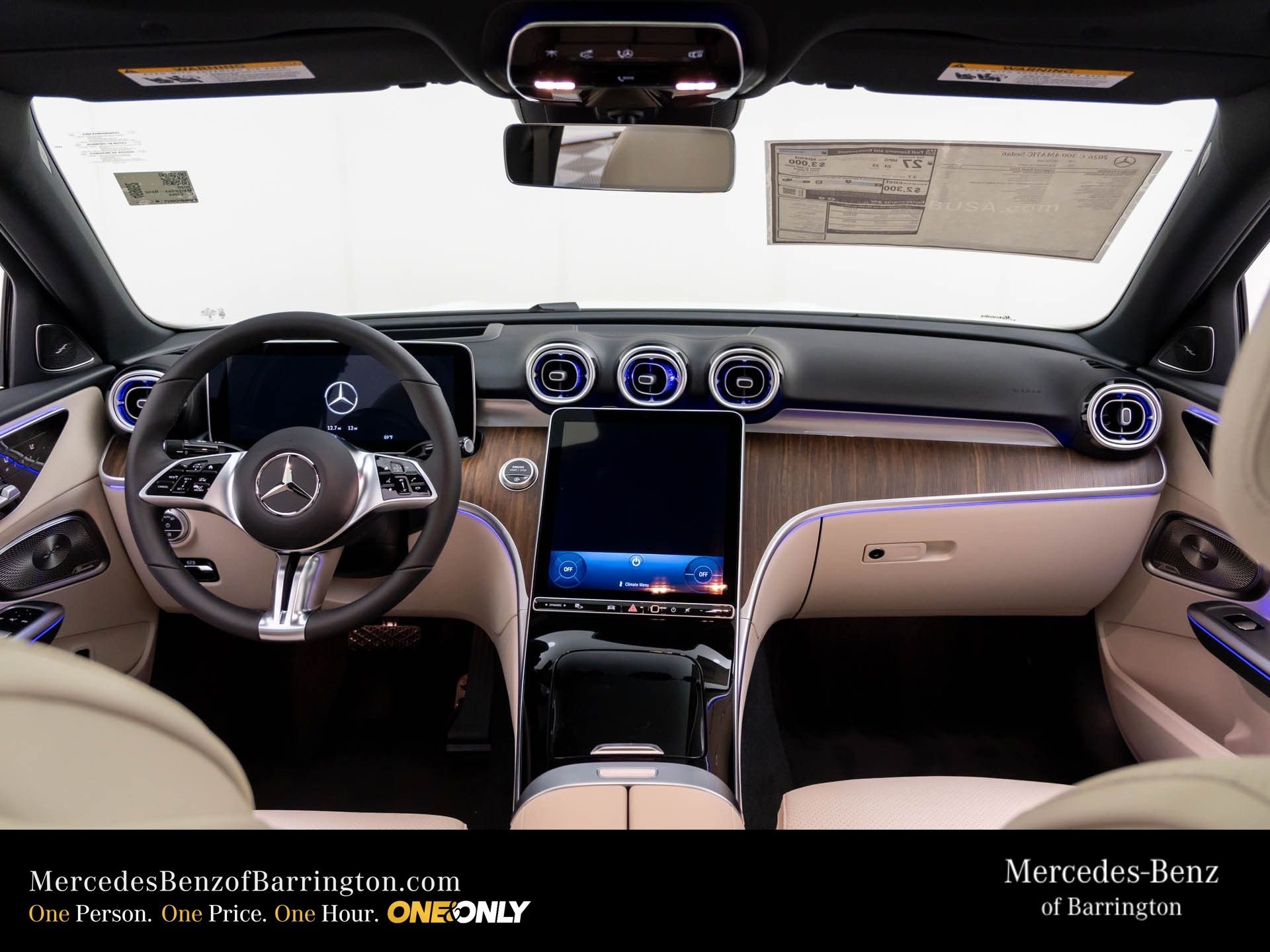 New 2026 MANUFAKTUR Moonlight White Metallic Mercedes-Benz C 300 image 11