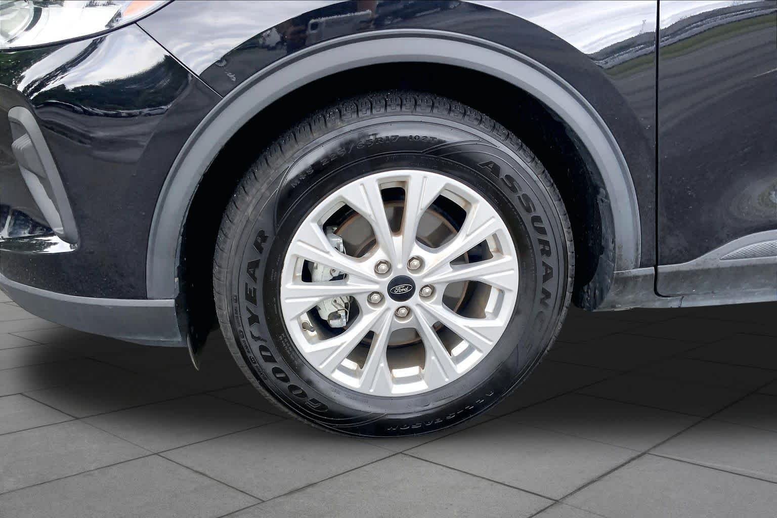 Certified Used 2024 Agate Black Ford Active image 11