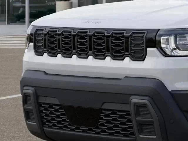 New 2026 Bright White Clear-Coat Exterior Paint Jeep Overland image 87