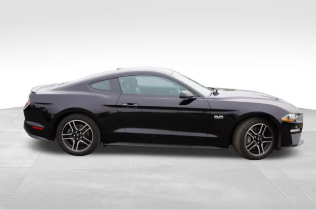 Used 2020 Black Ford GT image 2