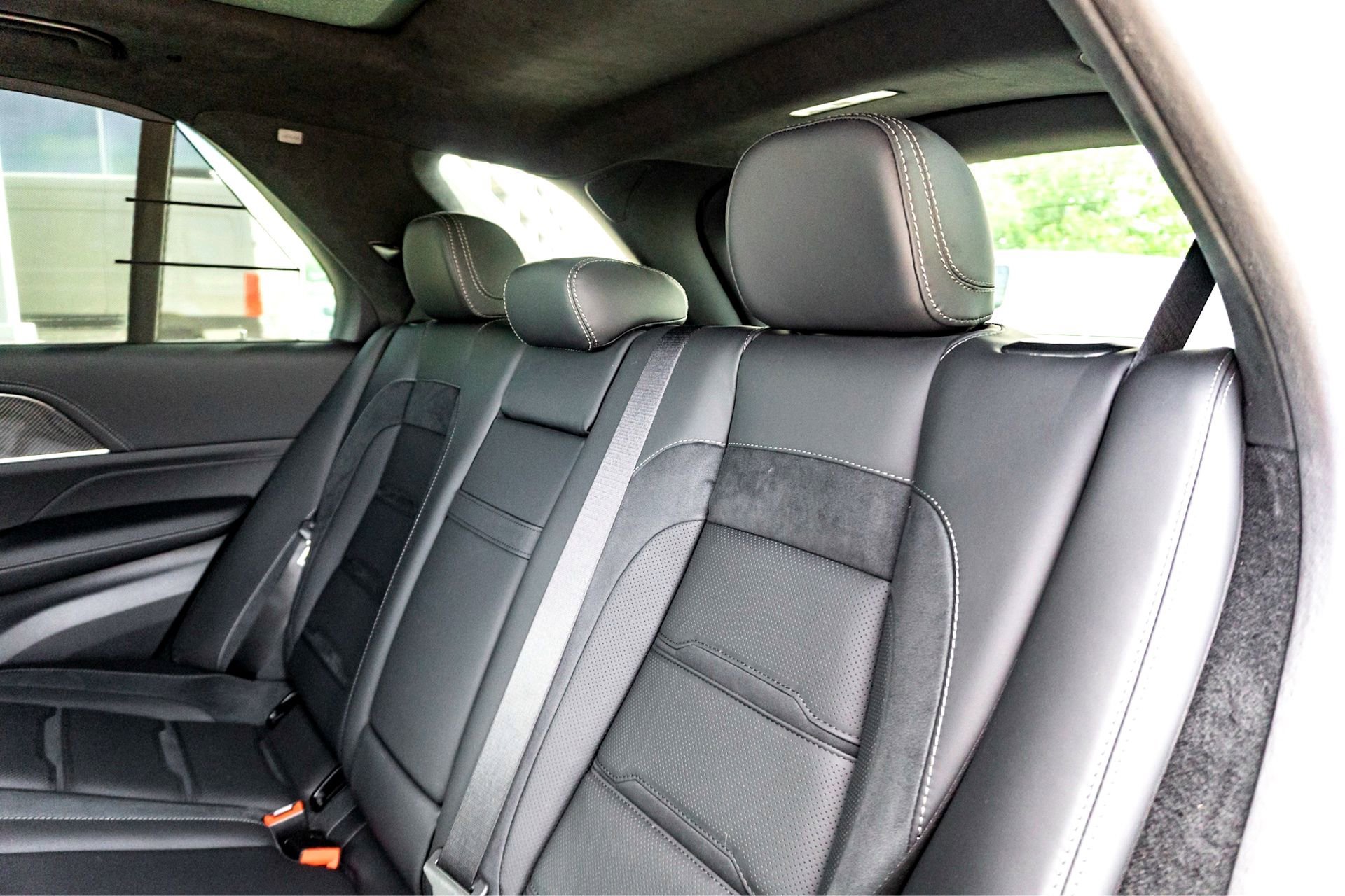 New 2025 MANUFAKTUR Alpine Grey Mercedes-Benz AMG® GLE 63 S 4MATIC+ SUV image 40