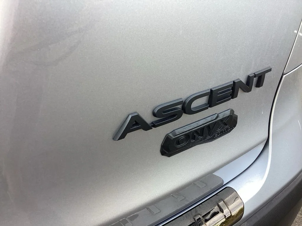 Used 2025 Silver Subaru Onyx Edition Touring image 18
