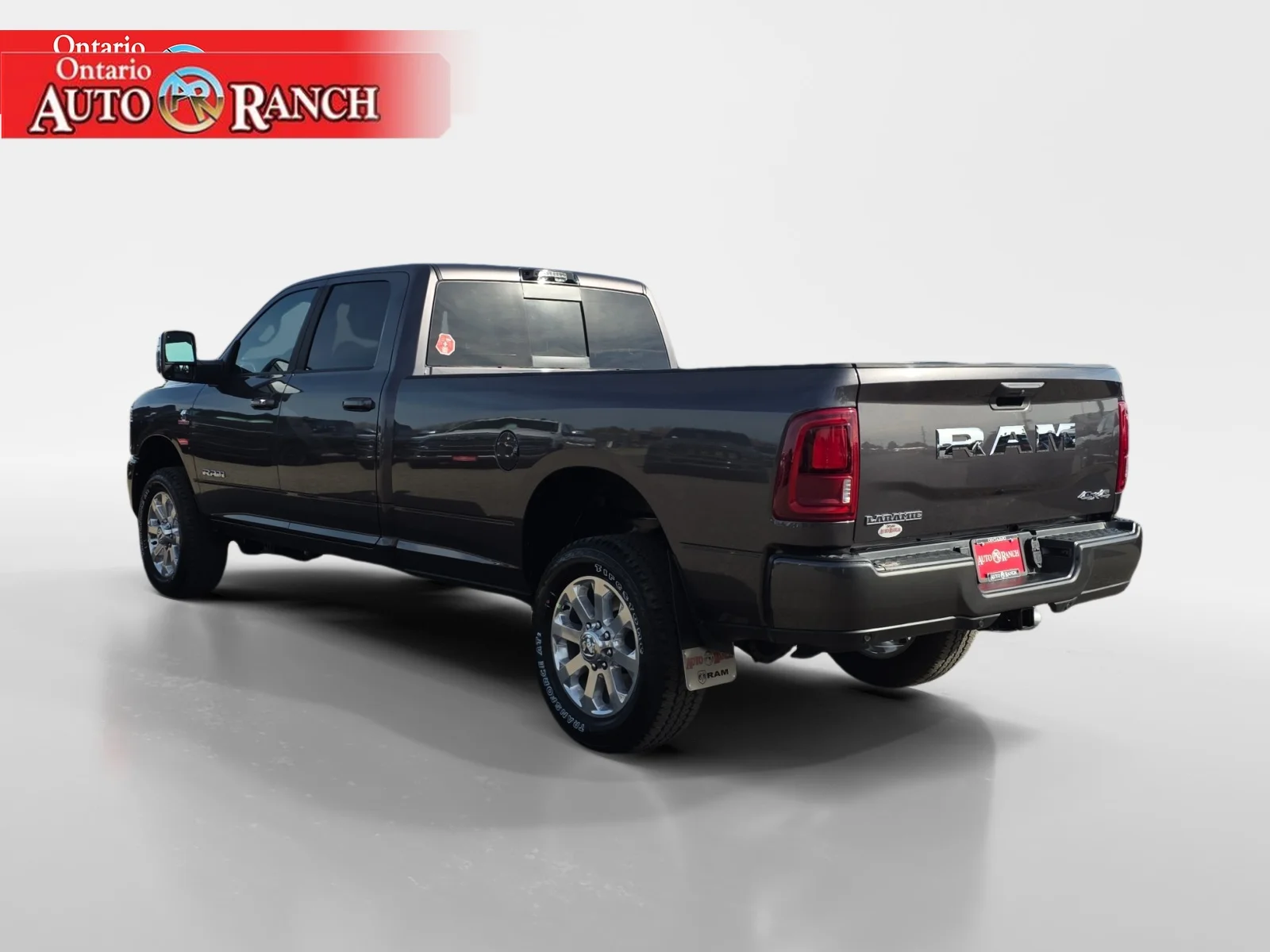 New 2027 Granite Crystal Metallic Clearcoat Ram Laramie image 3