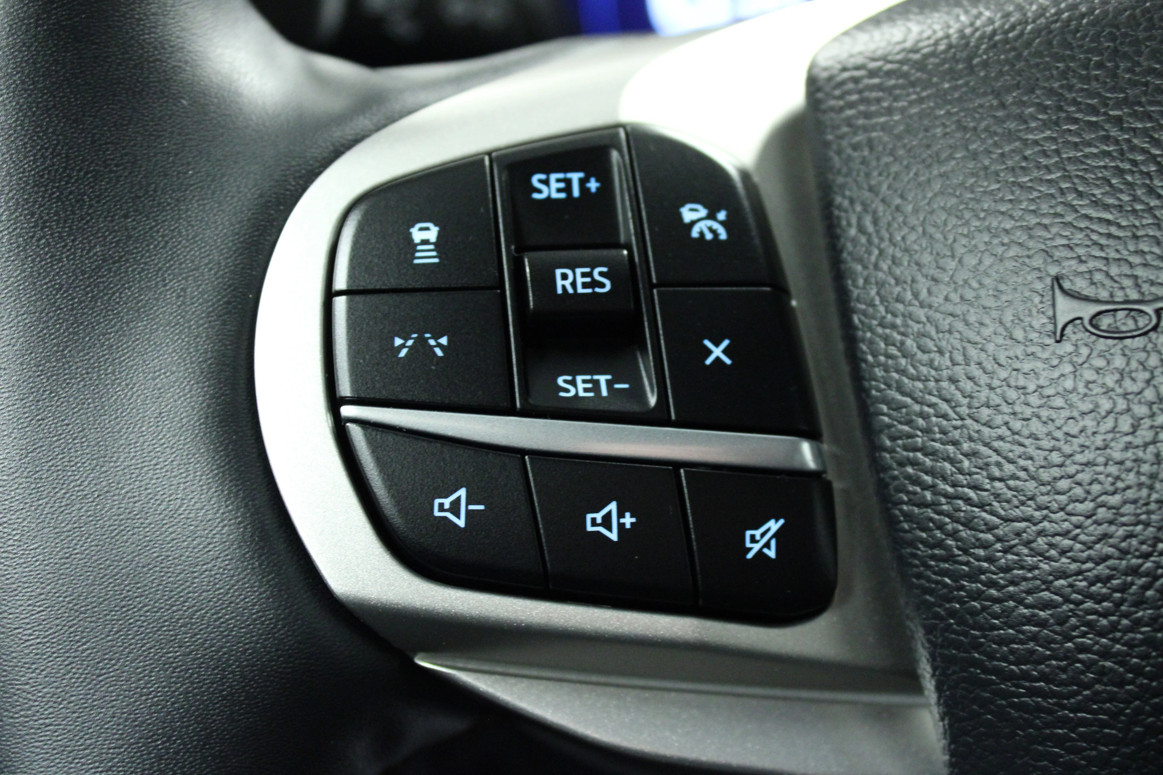 Used 2025 Carbonized Gray Metallic Ford Active image 21