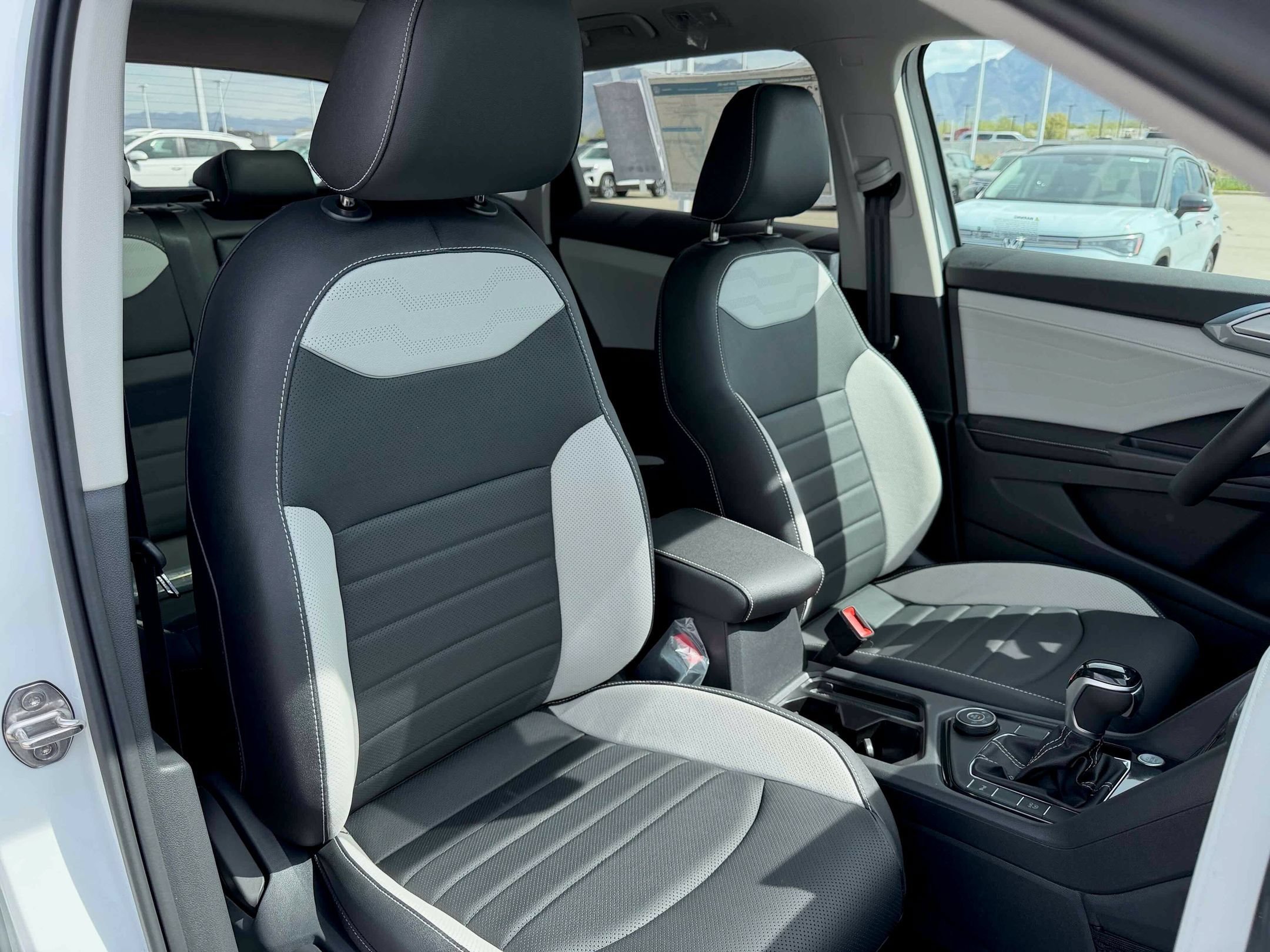 New 2026 Pure White Volkswagen SEL image 32