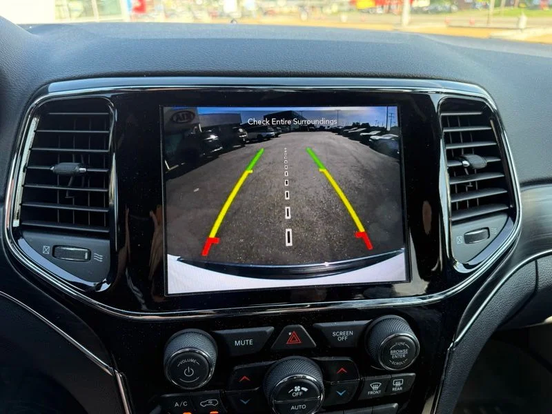Used 2020 White Jeep Limited image 11
