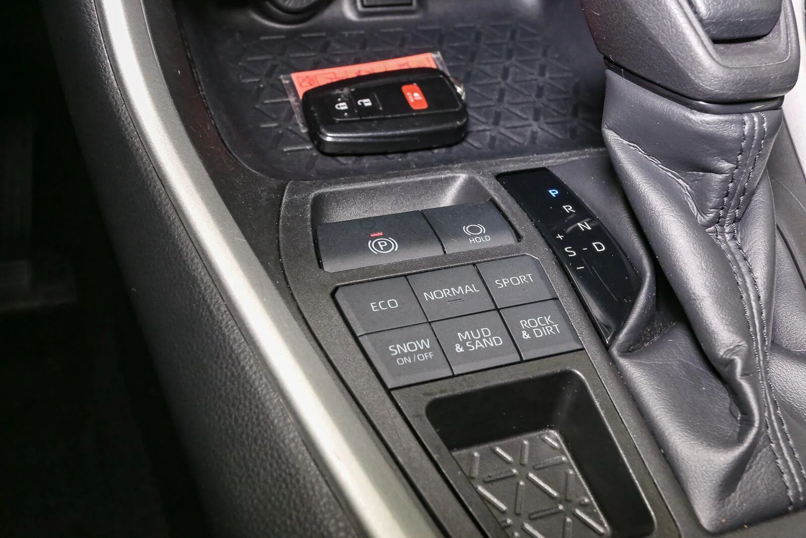 Used 2025 Midnight Black Metallic TOYOTA  image 29