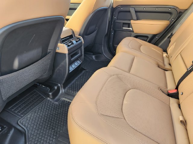 Used 2026  Land Rover S image 20