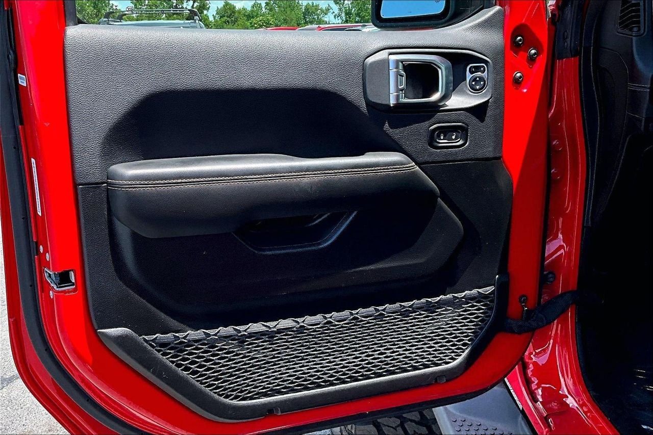 Used 2025 Firecracker Red Clearcoat Jeep Sahara 4xe image 22