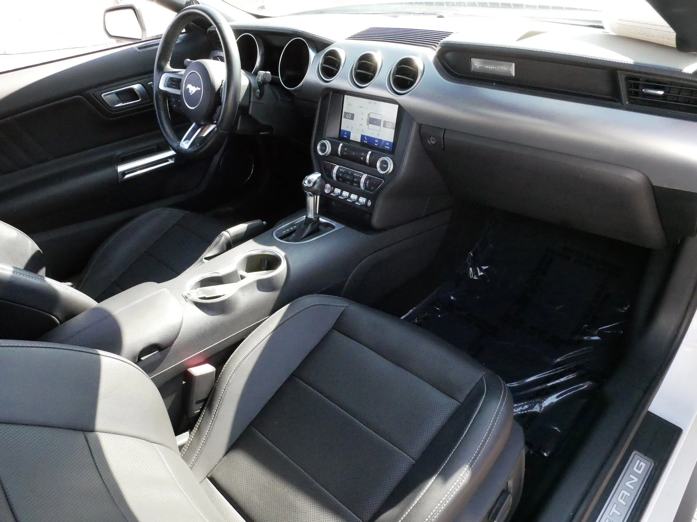 Used 2023 Oxford White Ford EcoBoost Premium image 10