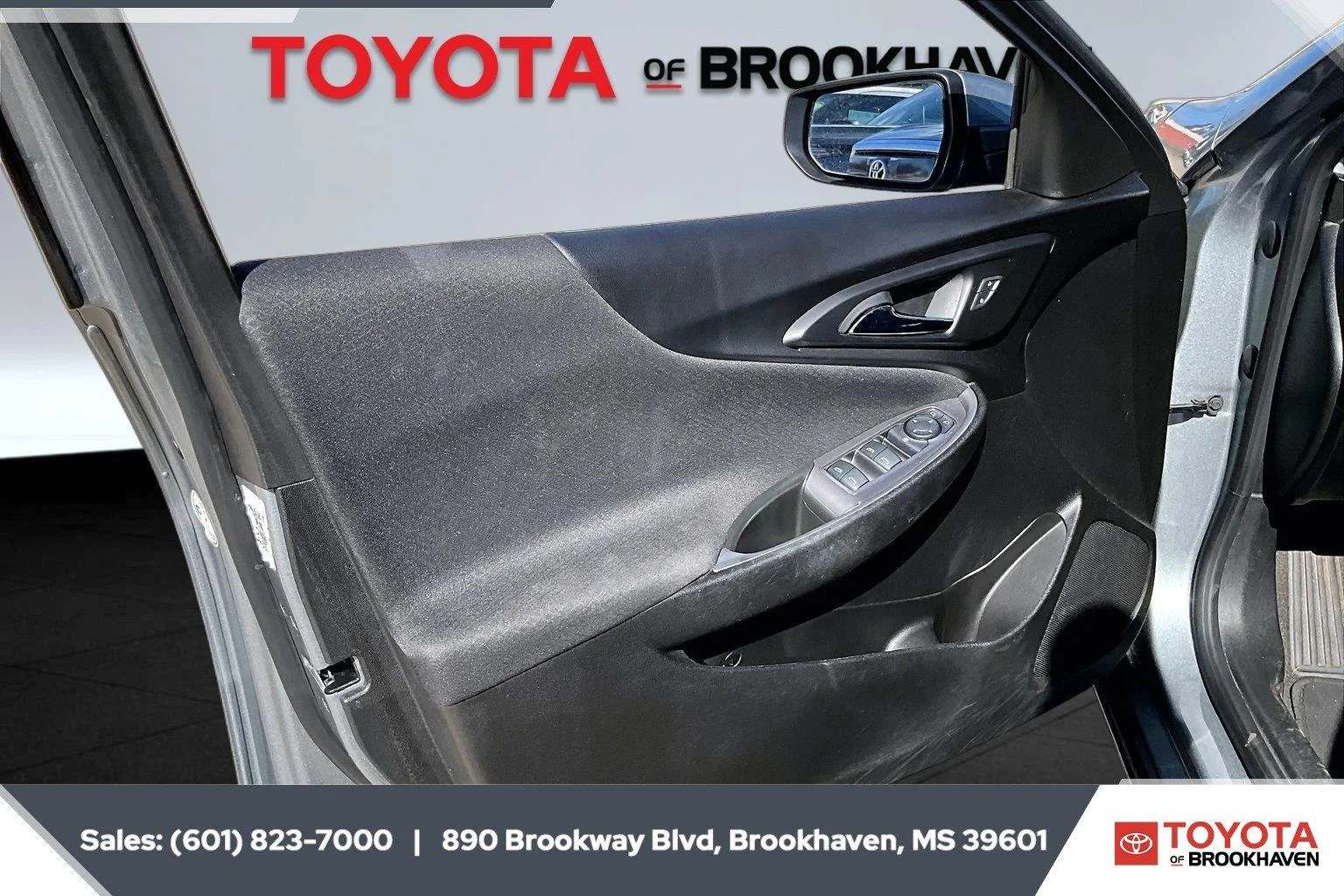 Used 2024 Sterling Gray Metallic Chevrolet LT image 17