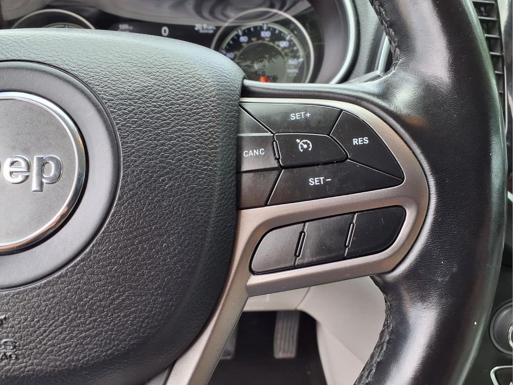Used 2020 White Jeep Limited image 19