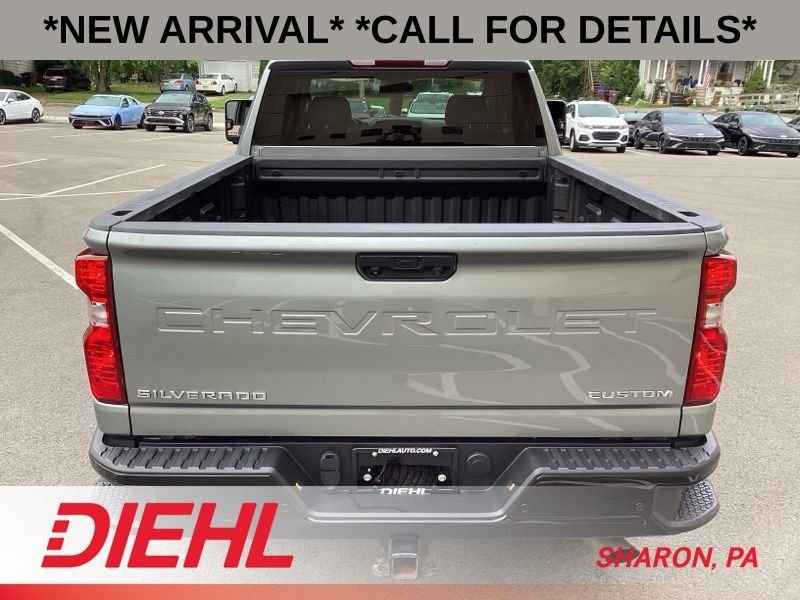 Used 2024 Gray Chevrolet Custom image 8