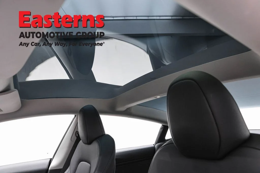 Used 2023 White Tesla Base image 28