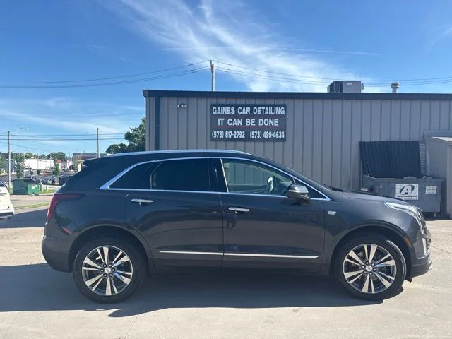 Used 2021 Gray Cadillac Premium Luxury image 8