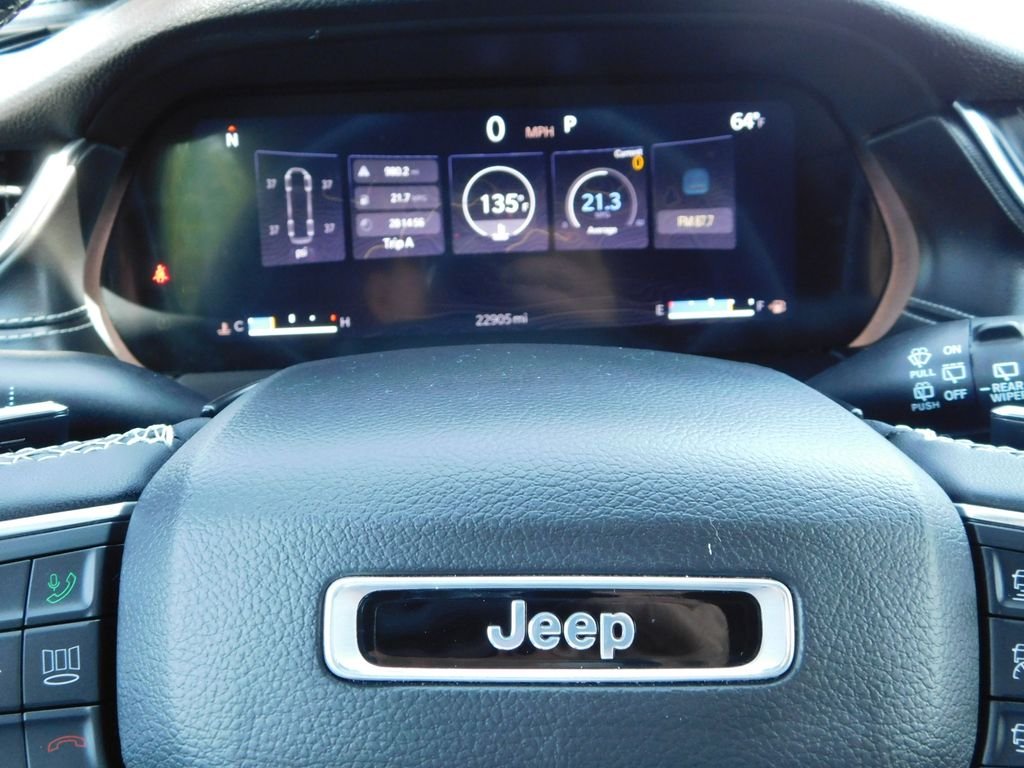 Used 2024 White Jeep Altitude image 32