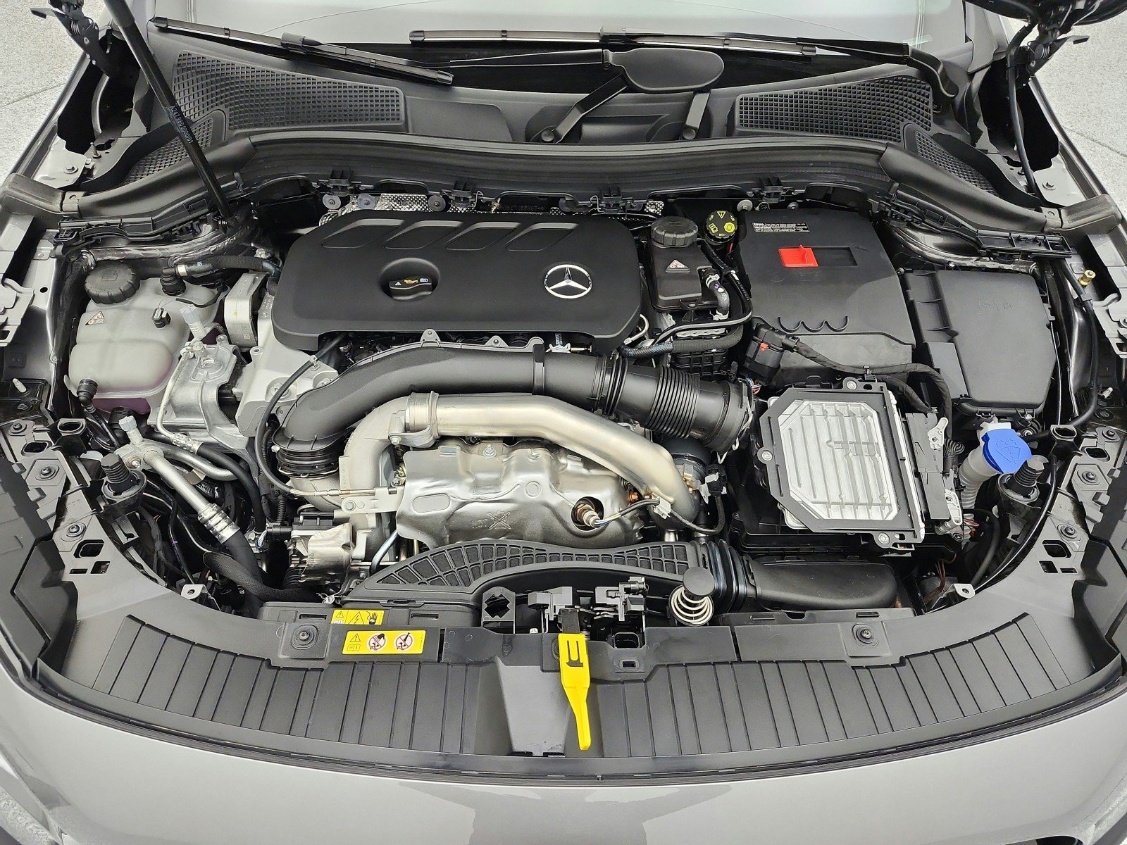 New 2026 Mountain Grey Metallic Mercedes-Benz GLA 250 SUV image 12