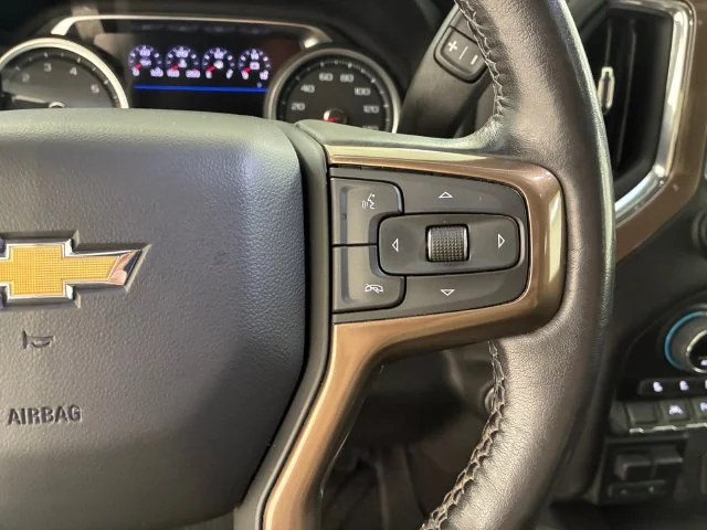 Certified Used 2021 MOSAIC BLACK METALLIC Chevrolet High Country image 24