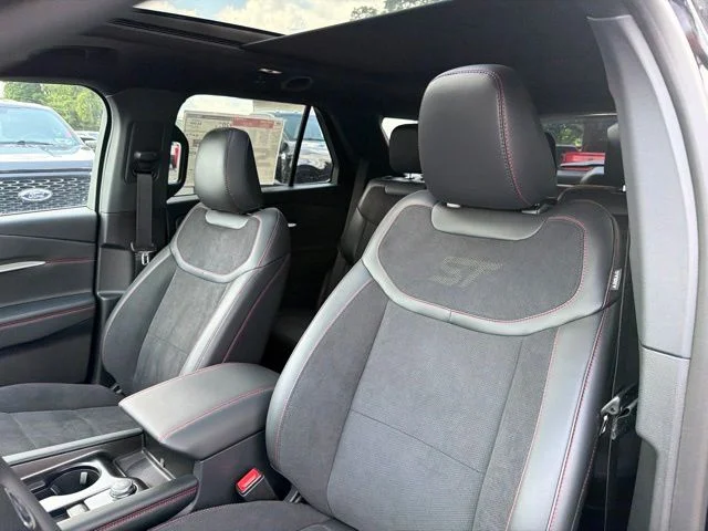 New 2026 Agate Black Metallic Ford ST image 19