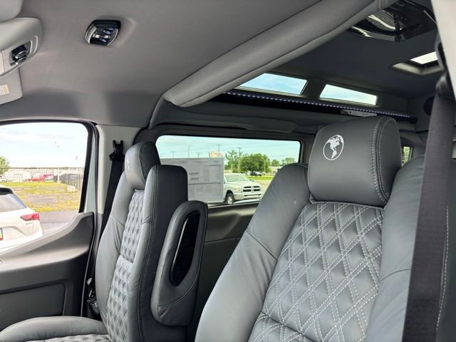 New 2026 White Ford Explorer Limited SE image 18
