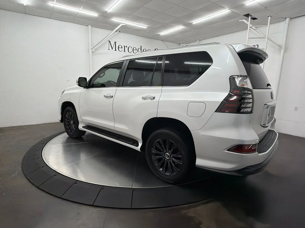 Used 2023 White Lexus 460 image 5