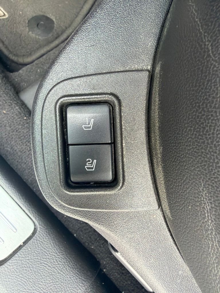 Used 2019 Ingot Silver Ford Limited image 15