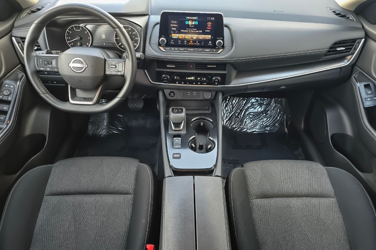 Used 2025 Gray Nissan SV image 11