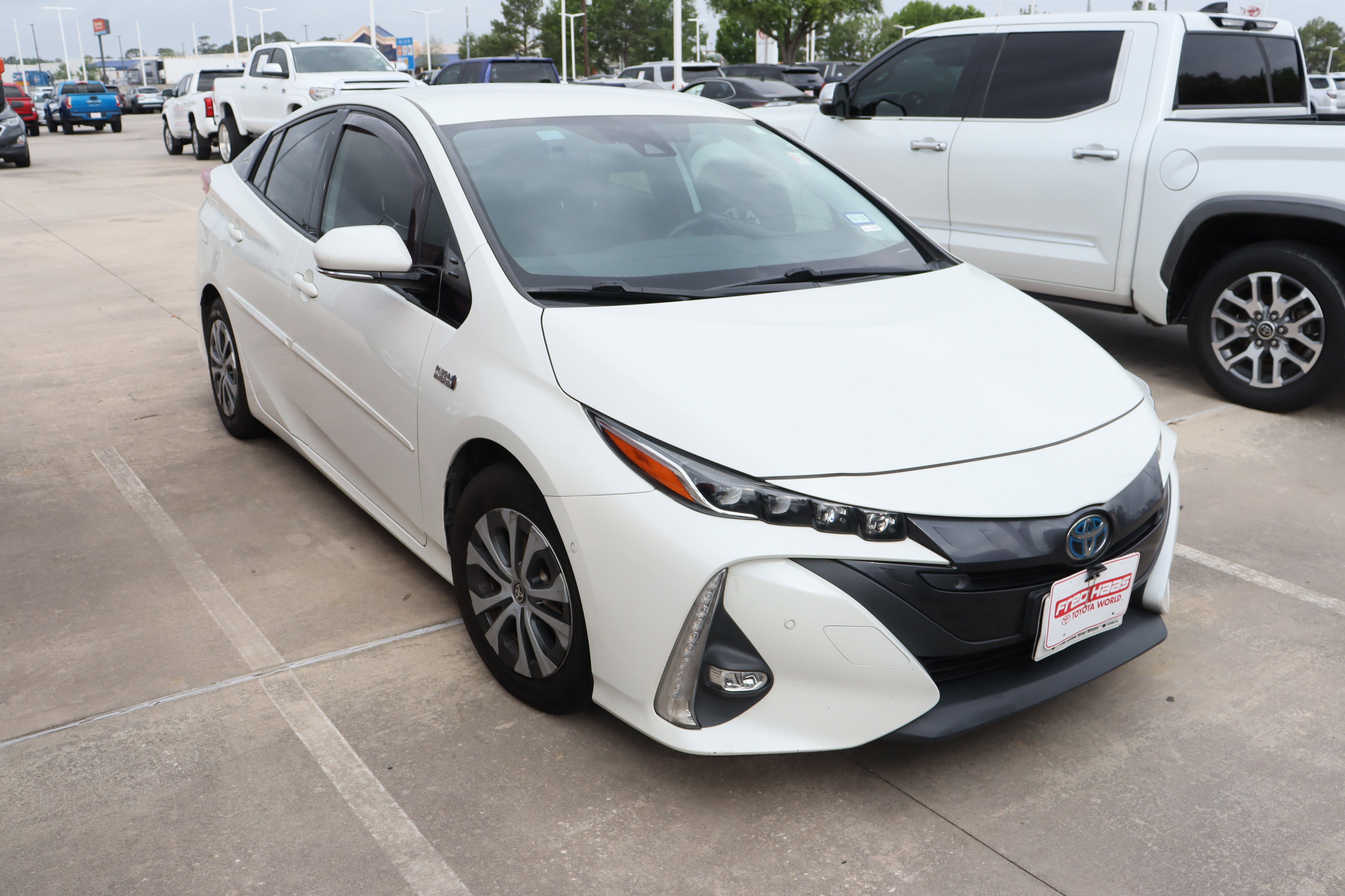Used 2020 Toyota Prius Prime Limited with VIN JTDKARFPXL3136282 for sale in Spring, TX