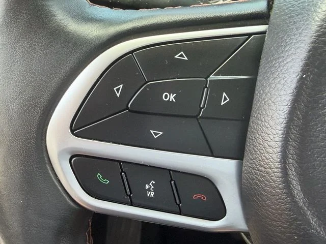 Used 2018 White Chrysler Touring L Plus image 30