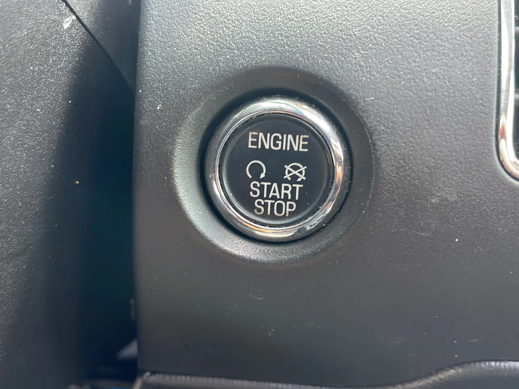 Used 2019 White Ford SEL image 13