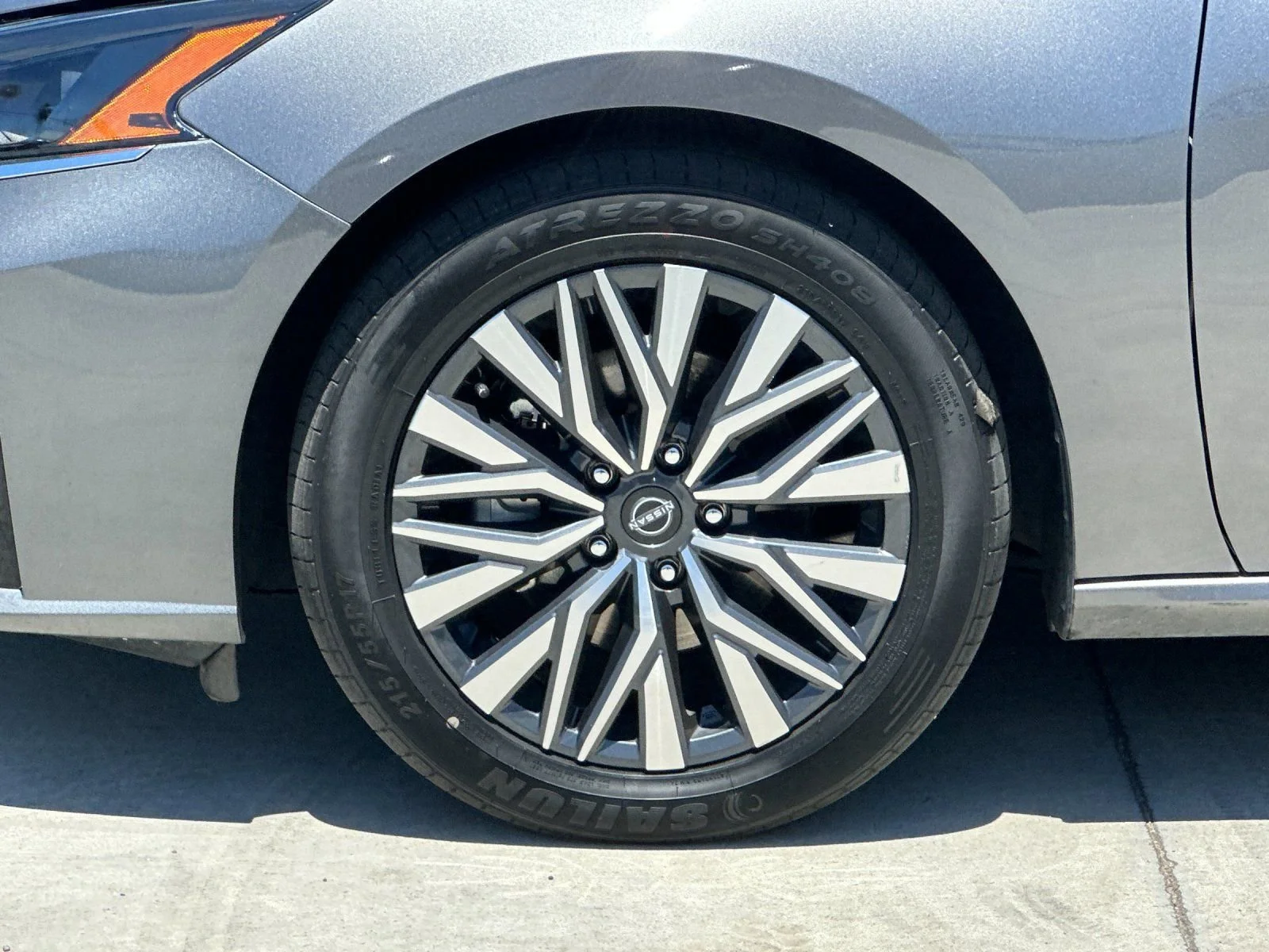Used 2024  Nissan 2.5 SV image 24