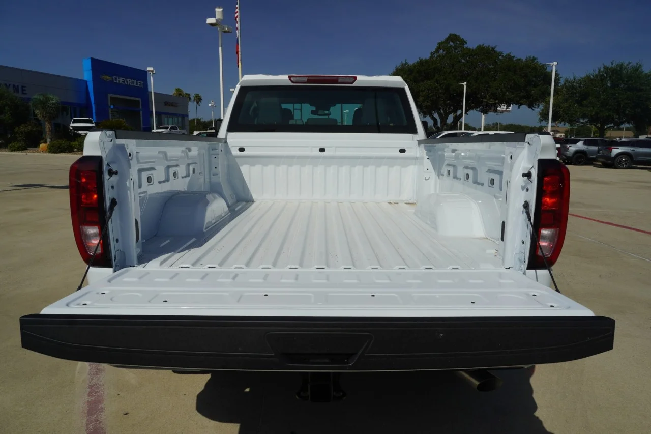 2026 GMC Sierra 2500HD Pro - Photo 9